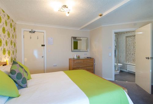 Affittacamere Thornbank House Offering Breakfast And With The Use Of Free Local Health Club 4*